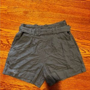 Dusty blue NWOT Abercrombie linen shorts size medium